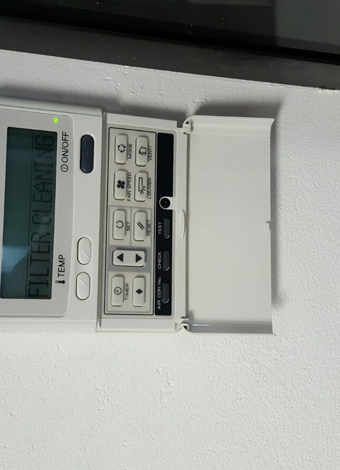 photo d'une télécommande de froid solution